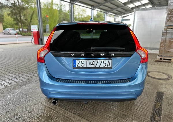 Volvo V60 cena 43500 przebieg: 258000, rok produkcji 2014 z Lublin małe 37